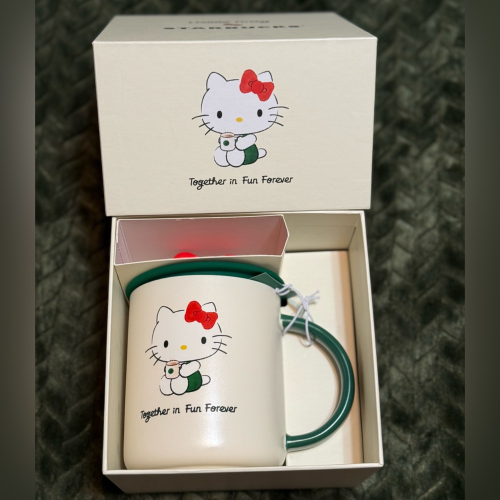 Starbucks x Hello Kitty Mug